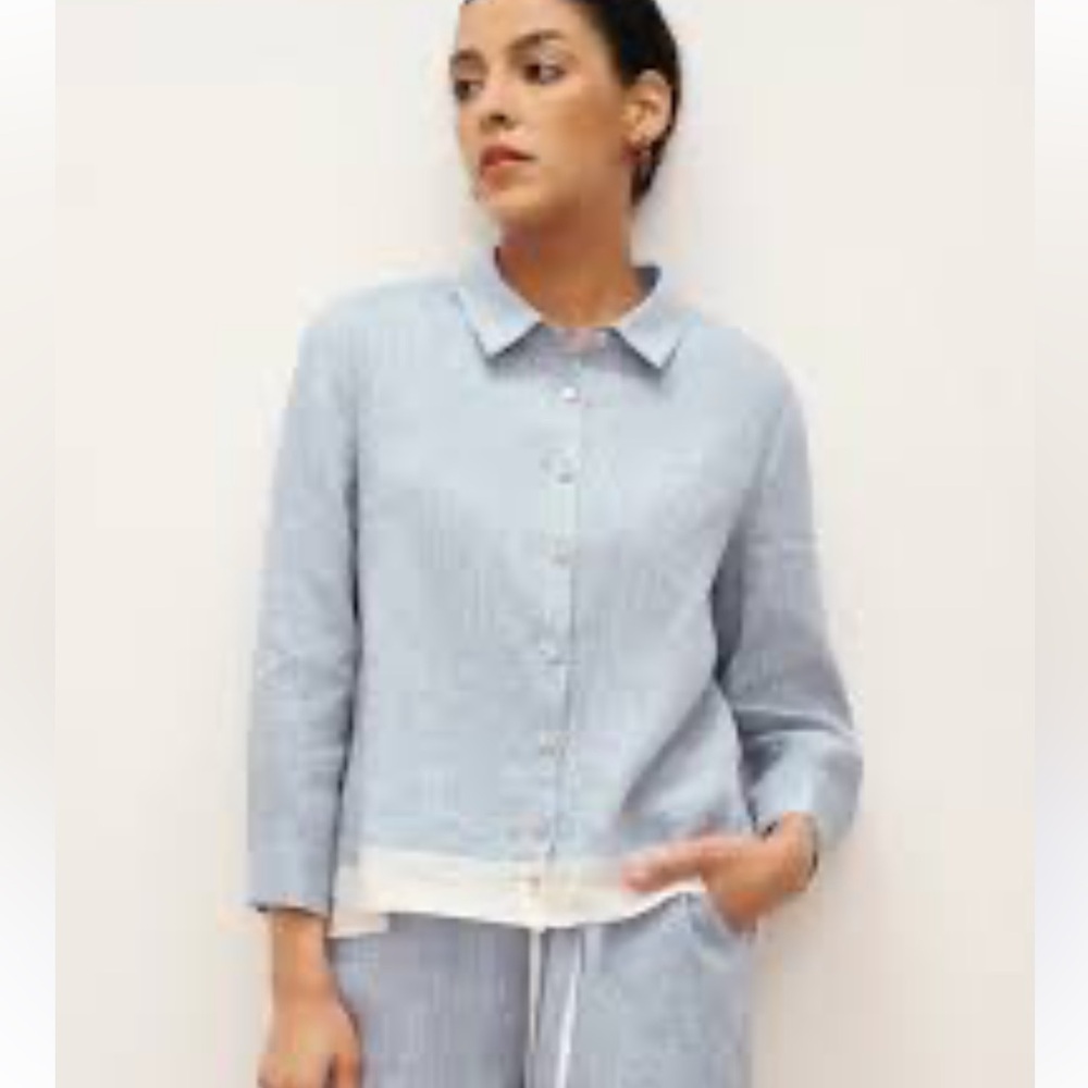 Women's Light Blue Button-Down Collared Shirt - Casual Relaxed Fit